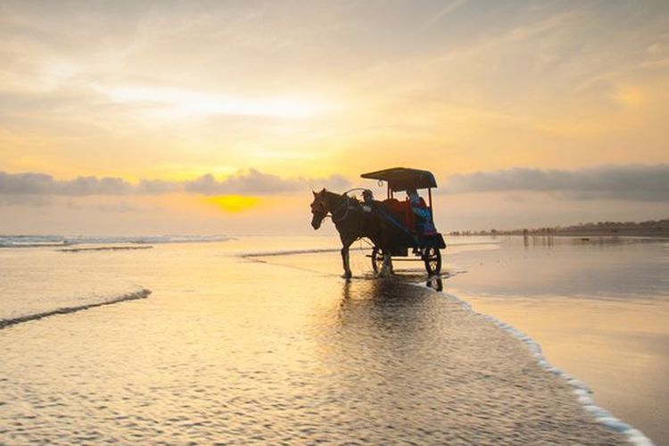 wisata yogyakarta, pantai di yogyakarta, Libur Long Weekend September 2025, Rekomendasi wisata pantai di Yogyakarta, Libur Long Weekend September 2025, Coba Wisata Pantai di Yogyakarta, 1. Pantai Parangtritis, 2. Pantai Glagah, 3. Pantai Drini, 4. Pantai Pok Tunggal, 5. Pantai Wediombo