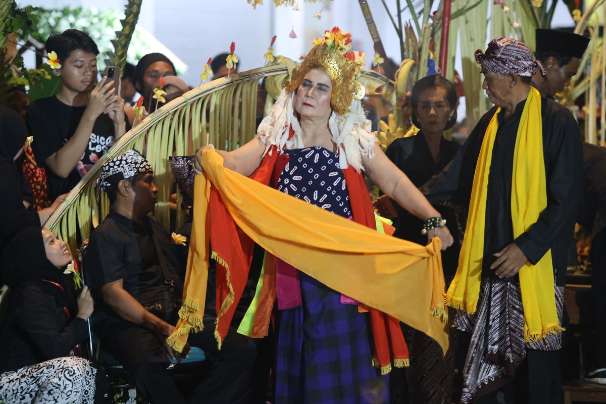 ritual, Idul Adha, Banyuwangi, Seblang Bakungan, Seblang Bakungan Banyuwangi, Ritual Sakral 400 Tahun yang Jadi Magnet Wisata
