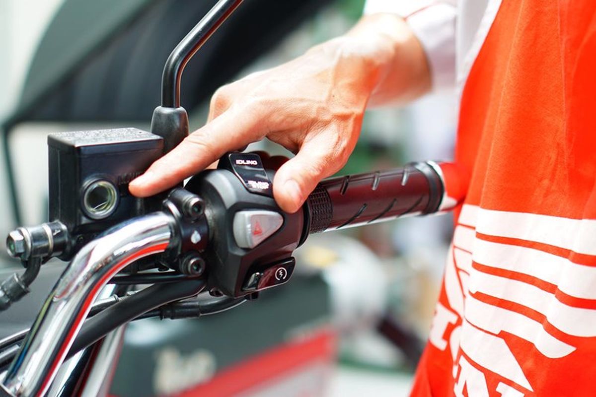 rem ABS, Mau Rem ABS Motor Awet, Kuncinya Rutin Ganti Minyak Rem