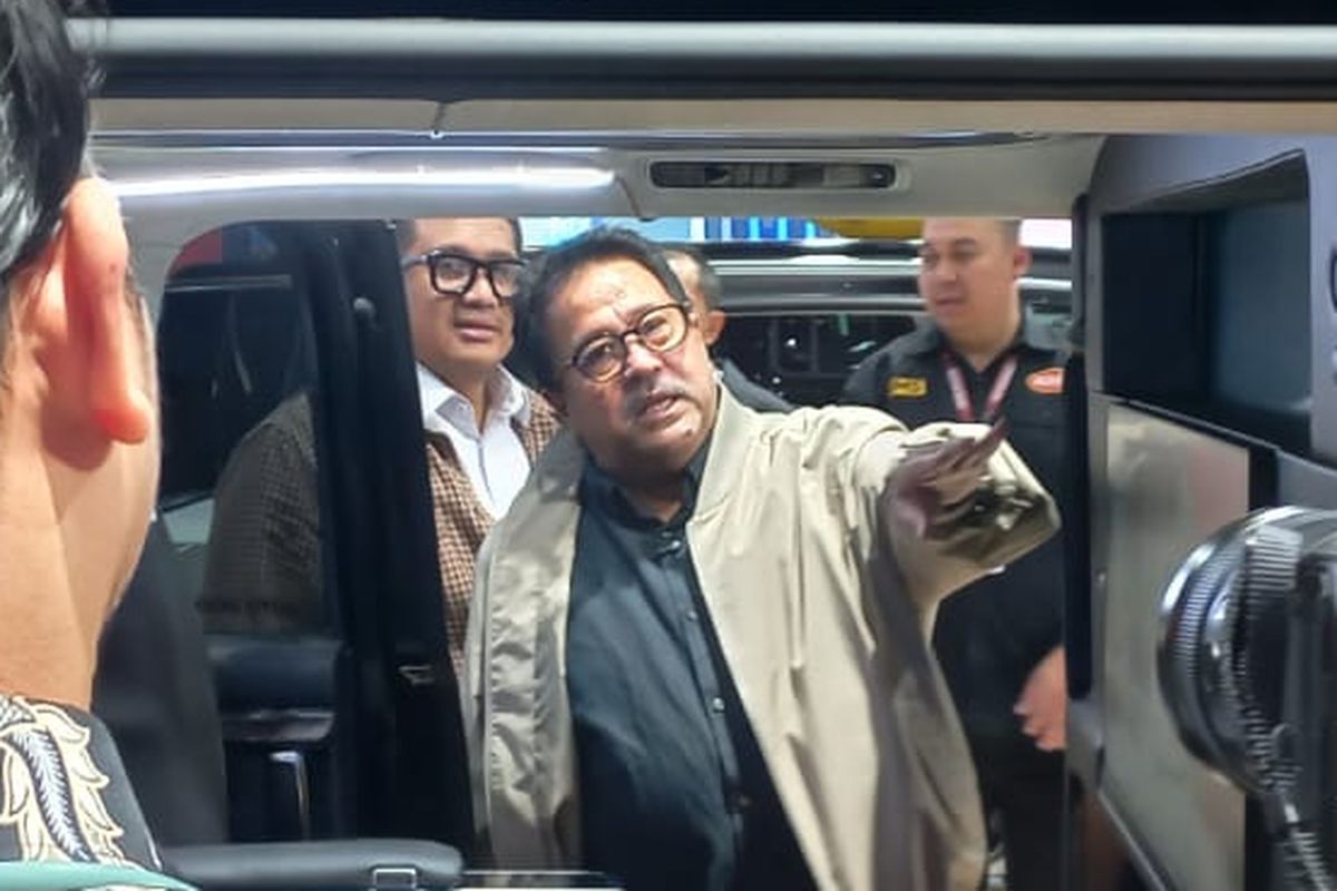 ganjil genap, mobil listrik, Rano Karno, IIMS 2026, Jawaban Rano Karno Soal Mobil Listrik Kena Ganjil Genap
