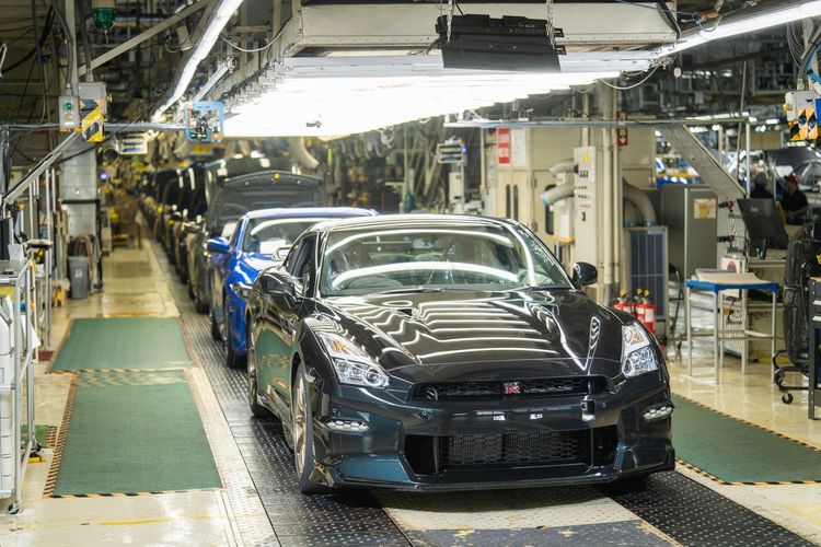 Nissan GT-R R35, produksi dihentikan, mobil sport ikonik, warisan otomotif, Perpisahan Nissan GT-R R35 Setelah 18 Tahun Produksi