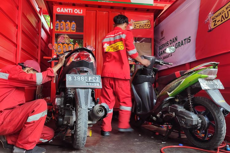 biaya tambahan, Perawatan motor, pajak kendaraan, membeli motor bekas, Membeli Motor Bekas? Ketahui Biaya Tambahan Ini!, Membeli Motor Bekas: Kenali Biaya Tambahan yang Harus Dipersiapkan, Biaya Tambahan yang Sering Terlupakan, Pentingnya Perawatan Awal, Pajak Kendaraan Bermotor yang Harus Diperhatikan, Rencanakan Anggaran Anda