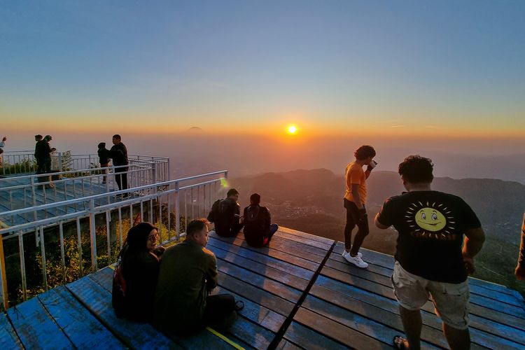Triangle Sky Telomoyo, Gunung Telomoyo, Triangle Sky Telomoyo tutup, Triangle Sky Telomoyo Tutup, Masih Ada Spot Indah Lain