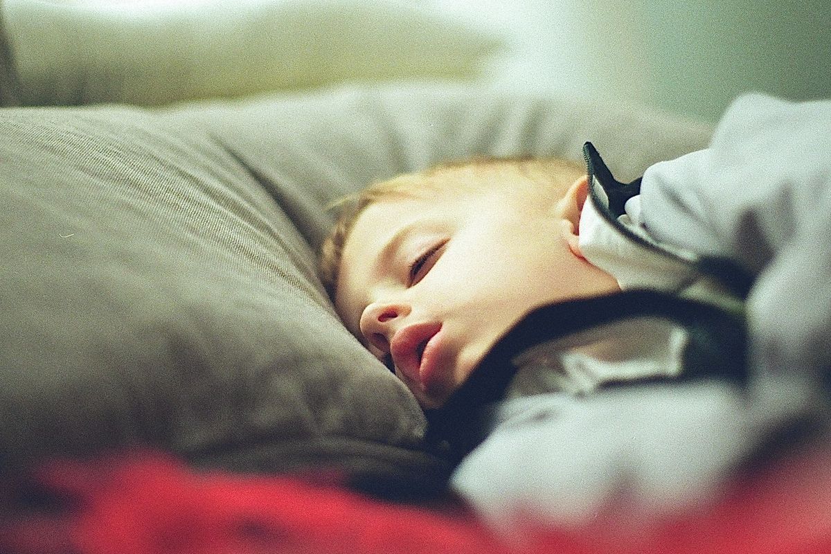 tidur siang, bayi tidur siang, tidur siang bayi, kualitas tidur pada bayi, tidur malam bayi, Benarkah Bayi Tak Perlu Tidur Siang agar Tidur Malamnya Nyenyak? Ini Faktanya