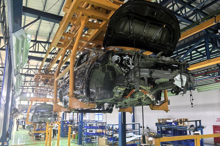 Industri otomotif, merek baru, perakitan lokal, insentif fiskal, industri otomotif, Perakitan Lokal, Perakitan Lokal Mobil China: Komitmen atau Sekadar Penghissap Fiskal, PT Handal Indonesia Motor: Pemain Kunci dalam Perakitan Lokal, Merek-Merek yang Merakit Kendaraan di HIM, Fasilitas Terbaru dan Rencana Masa Depan, Pembuktian Komitmen, Jangan Sampai Jadi Korban