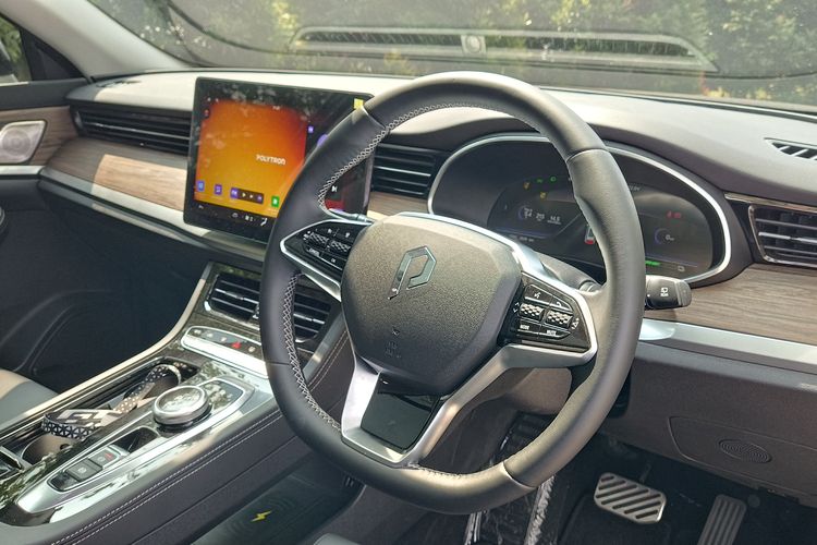 Polytron G3, Polytron G3 Plus, review polytron g3, tes lengkap Polytron G3, Ulasan Lengkap Polytron G3 dan G3+: Mobil Listrik Kelas Premium, Desain Eksterior dan Interior Polytron G3+, Spesifikasi dan Fitur Polytron G3+, Rasa Berkendara Polytron G3+, Biaya Kepemilikan Polytron G3+
