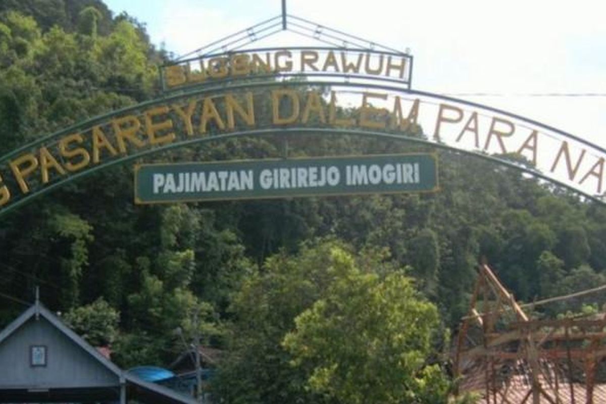 Keraton Solo, Pakubuwono XIII, Pajimatan Girirejo Imogiri, Yogyakarta, Bantul, PB XIII, Pemakaman PB XIII, Jejak Sejarah Pajimatan Girirejo Imogiri, Tempat PB XIII Disemayamkan