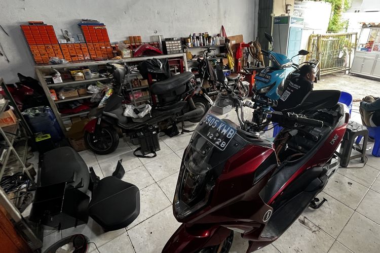 motor listrik, bengkel, bengkel motor listrik, Dolland Motor Electric, Alasan Konsumen Motor Listrik Pindah ke Bengkel Umum