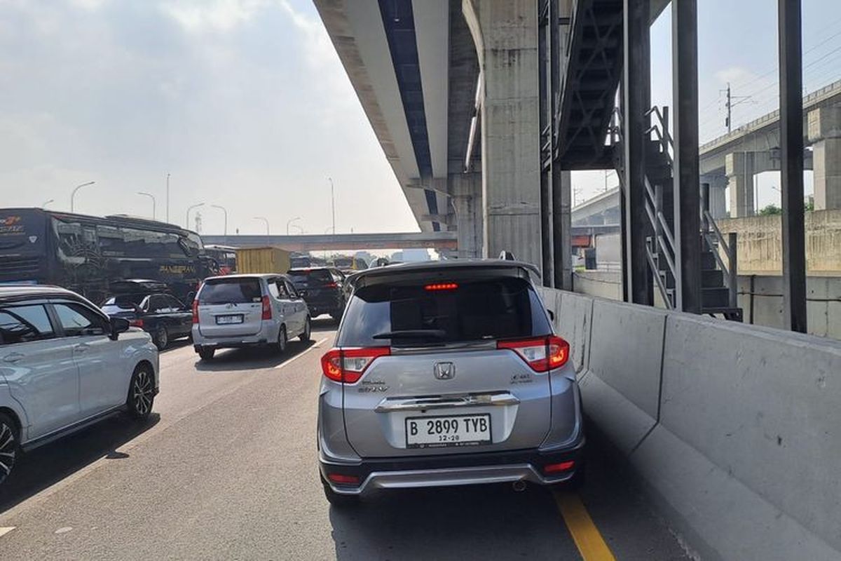 mudik, macet, Tips Hadapi Macet Saat Mudik Lebaran agar Tetap Aman dan Nyaman