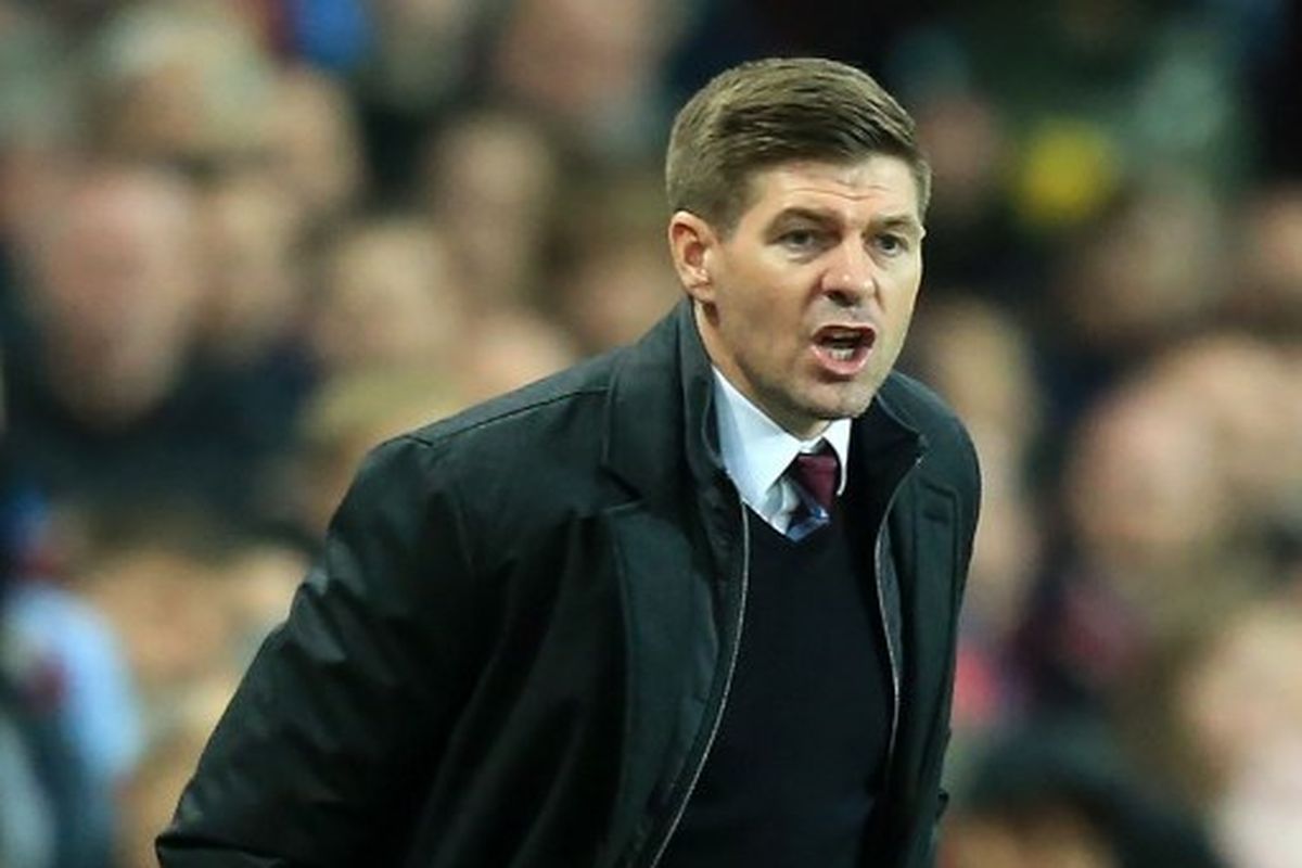 Steven Gerrard, Liverpool, Steven Gerrard Jadi Kakek, putri steven gerrard, anak steven gerrard, steven gerrard usia, umur steven gerrard 2005, Steven Gerrard Jadi Kakek di Usia 45 Tahun, Putri Sulungnya Lahirkan Anak Pertama