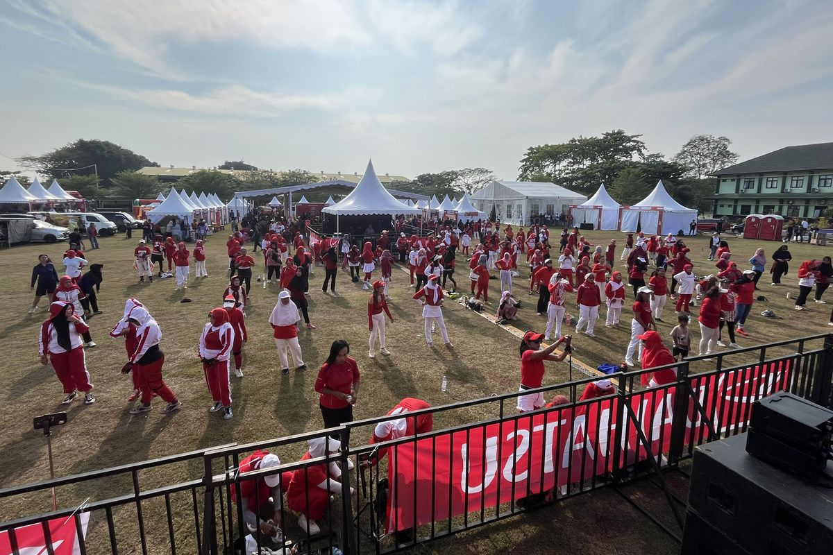 Komunitas, Komunitas mobil, mobil, Zumba, Daihatsu Kumpul Sahabat, Daihatsu Kumpul Sahabat Cirebon, Serunya Zumba di Akhir Pekan