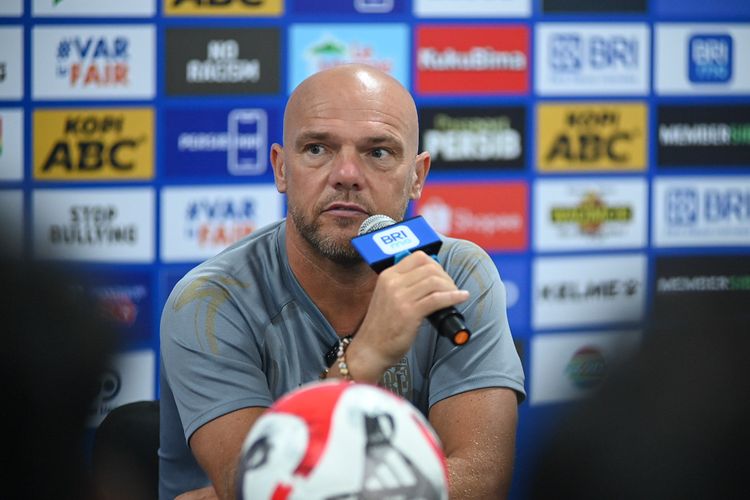 Madura United, Bali United, Johnny Jansen, Super League, Link Live Streaming Madura United Vs Bali United di Super League 2025-2026