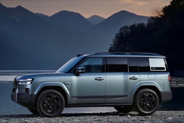 fitur canggih, kemampuan off-road, SUV Plug-in Hybrid, Dimensi Besar, BYD Luncurkan SUV PHEV di China, Bisa Tempuh 1.300 Km, Dimensi Besar dan Kemampuan Off-Road, Kapasitas Kabin , Fitur Andalan, Pilihan Varian 