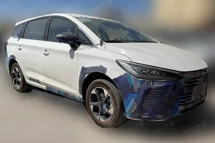Marc Marquez, Valentino Rossi, Suzuki XL7, Honda, Harga Motor Listrik, BYD M6, Populer Otomotif, artikel terpopuler, harga motor listrik, Pengguna Suzuki XL7, Rivalitas Marquez Rossi