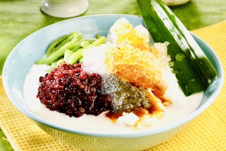 ide jualan takjil kekinian, 10 Ide Jualan Takjil Kekinian 2026, Inspirasi Usaha Selama Ramadan, 2. Es Buah Segar, 4. Gorengan, 5. Martabak mini, 6. Puding cup, 7. Salad buah, 8. Kurma, 9. Cireng crispy, 10. Bubur sumsum