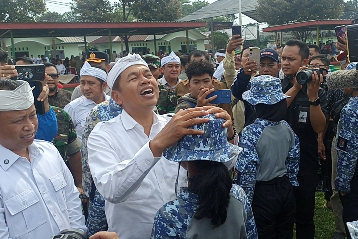 mengayuh sepeda, Gubernur Jawa Barat, Dedi Mulyadi, Bupati Brebes, bupati brebes, Bocah Brebes, Dedi Mulyadi Respons Aksi Bocah Brebes Kayuh Sepeda Ratusan KM Demi Temui Dirinya