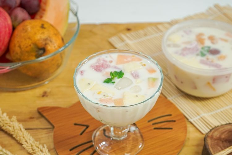 es buah creamy, 5 Ide Es Buah Creamy untuk Menu Buka Puasa, Segarkan Dahaga, 1. Es Buah Sultan, 2. Es Buah Hongkong Ximilu, 3. Es Teler Creamy, 4. Es Buah Jelly, 5. Es Buah Naga