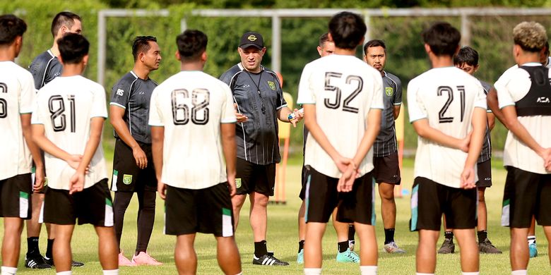 Super League, Persebaya, Malut United, Persebaya vs Malut United, Super League 2025-2026, Persebaya Surabaya, link live streaming, Jadwal Siaran Langsung Persebaya Vs Malut United di Super League