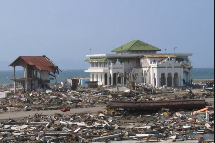 gempa bumi, tsunami, Tsunami, Gempa Aceh, gempa aceh, gempa terbesar, gempa rusia, 10 Gempa Terdahsyat di Dunia Sepanjang Sejarah, Salah Satunya Gempa Rusia Hari Ini, 1. Gempa Valdivia, Chili – 22 Mei 1960 (Magnitudo 9,5), 2. Gempa Alaska, AS – 28 Maret 1964 (Magnitudo 9,2), 3. Gempa Aceh, Indonesia – 26 Desember 2004 (Magnitudo 9,1), 4. Gempa Tohoku, Jepang – 11 Maret 2011 (Magnitudo 9,0), 5. Gempa Kamchatka, Rusia – 30 Juli 2025 (Magnitudo 8,8), 6. Gempa Kamchatka, Rusia – 4 November 1952 (Magnitudo 9,0), 7. Gempa Maule, Chili – 27 Februari 2010 (Magnitudo 8,8), 8. Gempa Ekuador-Kolombia – 31 Januari 1906 (Magnitudo 8,8), 9. Gempa Kepulauan Rat, Alaska – 2 April 1965 (Magnitudo 8,7), 10. Gempa Sumatera, Indonesia – 28 Maret 2005 (Magnitudo 8,7)