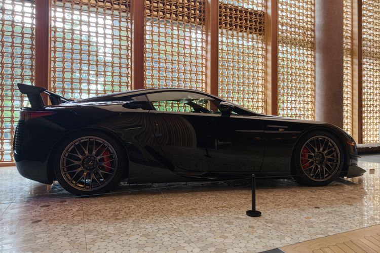 LFA Nurburgring Edition, Lexus, Oliver Wihardja, Menara Astra, Momen Langka: Jumpa LFA Nurburgring Edition di Jakarta