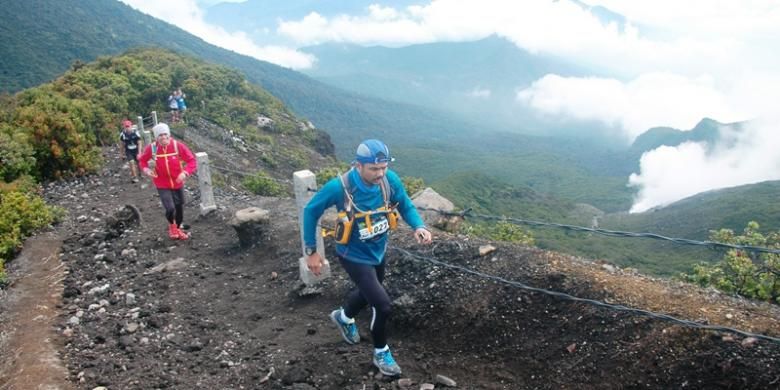 5 Gunung Ini Tutup Saat Malam Tahun Baru, Jangan Sampai Kecele, 1. Gunung Gede Pangrango, 2. Gunung Salak, 3. Gunung Semeru (Ranu Kumbolo), 4. Gunung Merapi (Sudah Lama Ditutup), 5. Gunung Arjuno-Welirang