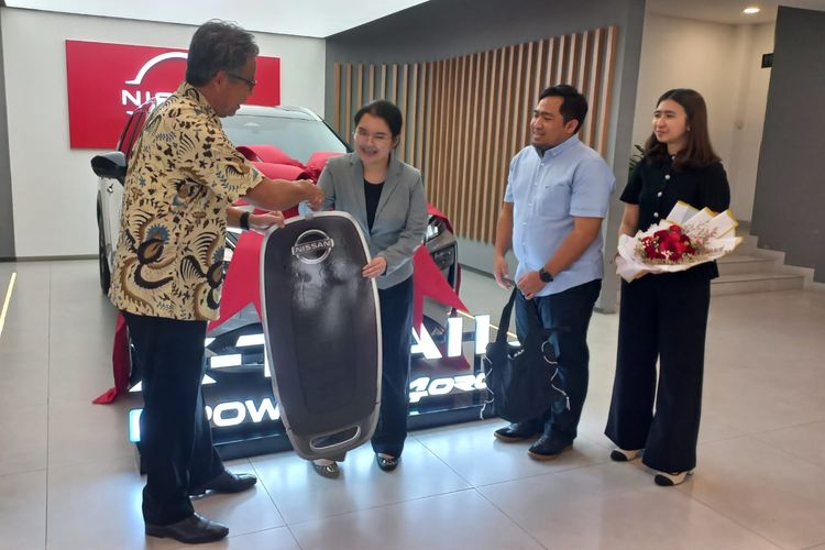 Nissan, X-Trail e-POWER, Nissan Motor Distributor Indonesia, X-Trail e-Power, SUV Hybrid, Nissan X-Trail e-Power Mulai Didistribusikan ke Konsumen