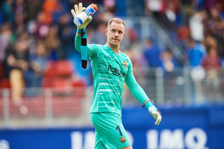 Barcelona, Ter Stegen, Hansi Flick, Girona, Demi Lepas Ter Stegen, Barcelona Rela Siap Tawarkan dengan Harga Murah