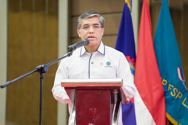 Kemnaker, Siapkerja, magang fresh graduate, Maganghub Kemnaker, jadwal magang fresh graduate 2025, syarat magang fresh graduate 2025, Cara dan Syarat Daftar Magang Fresh Graduate 2025: Dibuka 7 Oktober, Kuota 20.000 Peserta dengan Gaji UMR