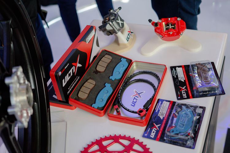 Astra Otoparts, ban motor, komponen motor, pt astra otoparts tbk, Pilihan Produk Aftermarket untuk Motor di GIIAS 2025