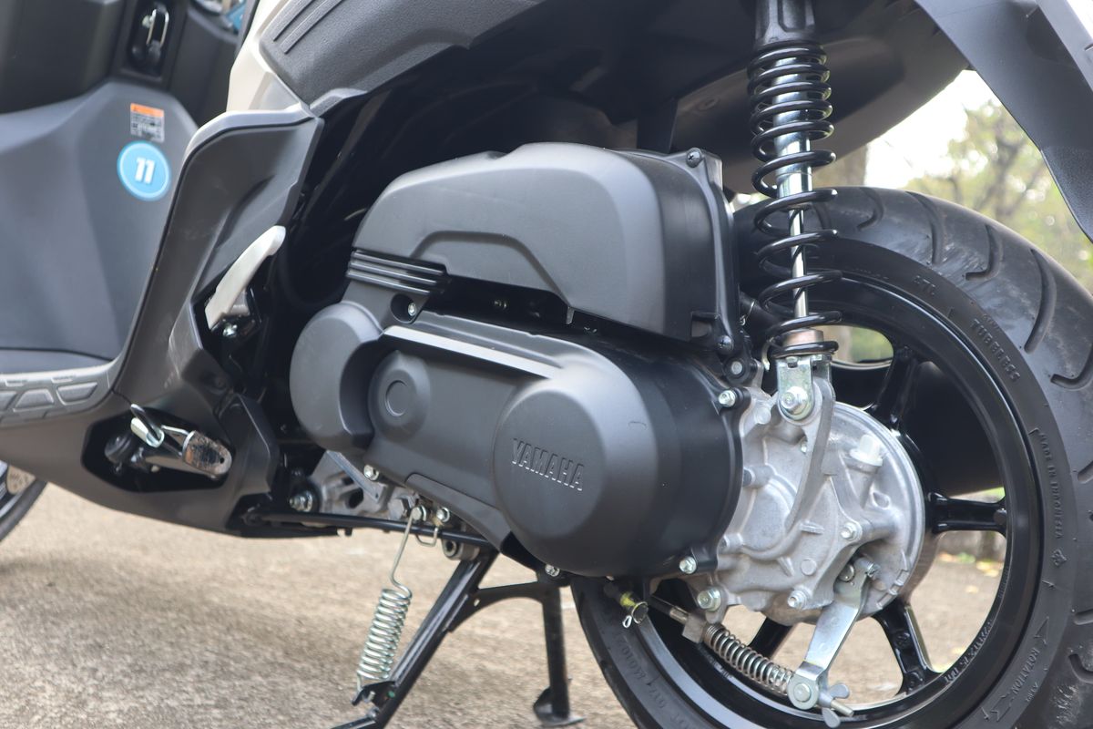 shockbreaker, sepeda motor, motor, Shockbreaker, kaki-kaki, shockbreaker mobil, Shockbreaker Motor Bocor, Lebih Baik Diservis atau Ganti Baru?