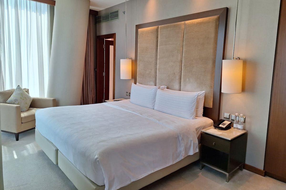 hotel di Vietnam, hotel murah Vietnam, tips cari hotel murah di Vietnam, turis Indonesia di Vietnam, Biar Tak Kena Tipu, Begini Tips Aman Cari Hotel Murah di Vietnam, 1. Pesan jauh-jauh hari, 2. Cermati ulasan dan rating, 3. Gunakan platform terpercaya, 4. Cek alamat dan lokasi dengan teliti, 5. Jangan tergiur harga murah ekstrem, 6. Siapkan alternatif akomodasi