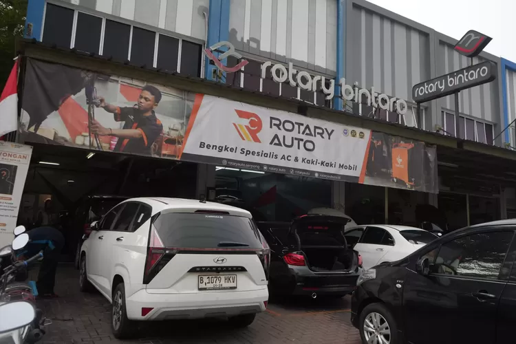 mudik Lebaran, kaki-kaki mobil, bunyi, ball joint, shockbreaker, bushing, keausan, Waspada Bunyi Kaki-Kaki Mobil Sebelum Mudik, Cek Penyebabnya