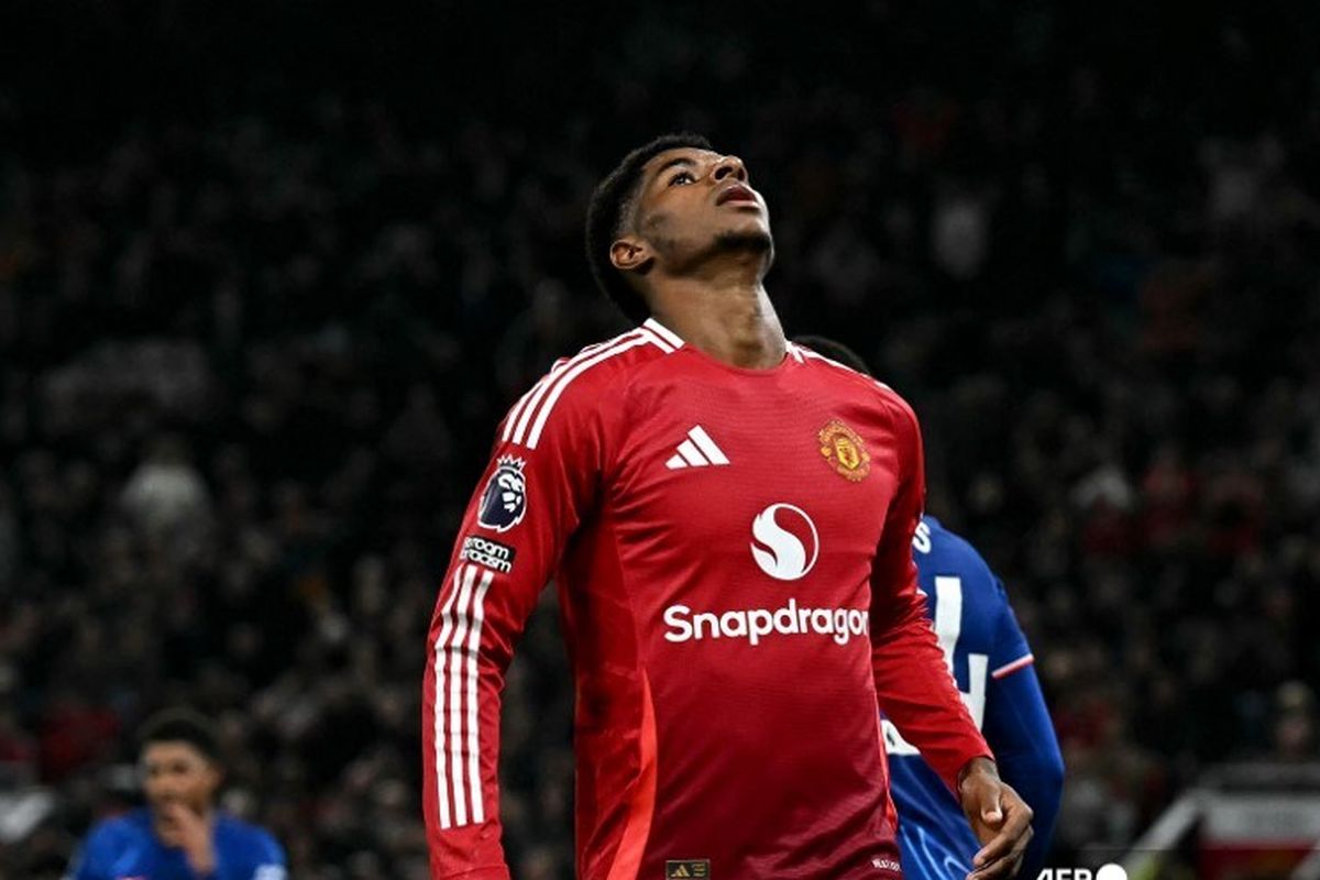 Barcelona, Marcus Rashford, Manchester United, bursa transfer, Liga Spanyol, Man United, Bursa Transfer, LaLiga, marcus rashford barcelona, Alasan Barcelona Rekrut Marcus Rashford yang Terbuang di Man United, Status Rashford di Manchester United, Mengapa Barcelona Tertarik?, Tantangan Finansial dan Registrasi, Posisi Rashford di Skuad Hansi Flick, Bisakah Rashford Bersinar di Liga Spanyol?