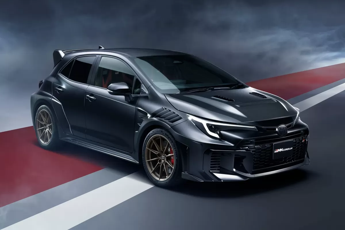 Toyota, Toyota GRMN Corolla Meluncur, Varian Paling Buas, Aerodinamika dari Mobil Balap, Suspensi dan Sistem AWD Disempurnakan, Torsi Naik, Interior Fokus untuk Pengemudi