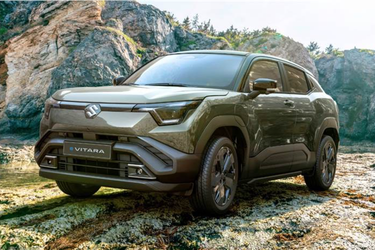 Suzuki, eVitara, listrik, GIIAS 2025, baterai, Suzuki Pastikan eVitara Meluncur Awal 2026