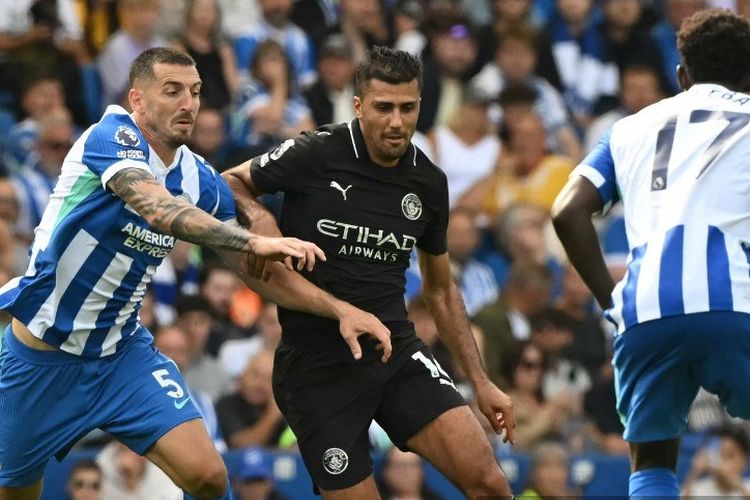 Manchester City, Manchester United, Arsenal, bursa transfer, Elliot Anderson, Liga Inggris, Man City Terdepan Buru Elliot Anderson, Tinggalkan MU dan Arsenal