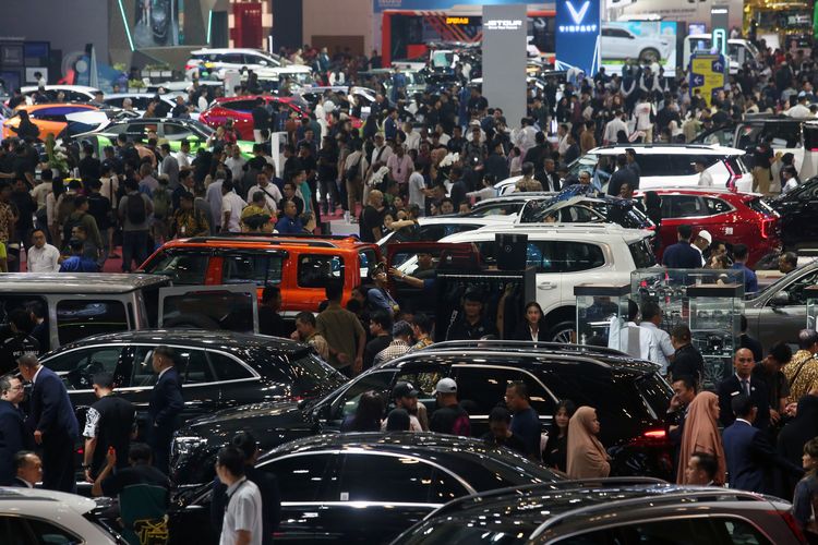 Investasi otomotif, Kemenperin, insentif impor mobil listrik, mobil listrik CBU, Insentif Impor Mobil Listrik Berakhir: Pemerintah Bisa Raup Triliunan, Pemerintah Belum Memastikan Kelanjutan Insentif Impor Mobil Listrik CBU, Aturan Terkait Insentif Impor Mobil Listrik, Investasi dan Pabrik Peserta Insentif, Dilema Bagi Produsen Mobil Listrik, Potensi Penerimaan Pajak untuk Pemerintah