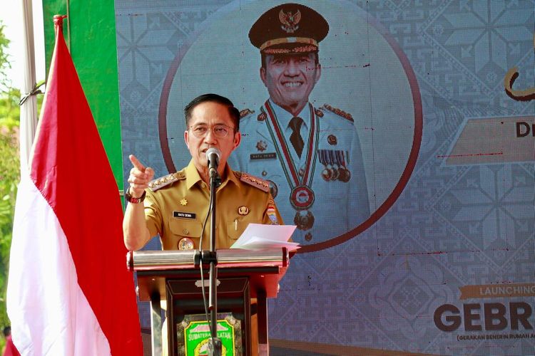 tradisi, palembang, Perahu Bidar, bidara, Sumatera Selatan, festival perahu bidar palembang, festival perahu bidar tradisional, perahu bidar palembang, Menjaga Perahu Bidar Palembang, Tantangan agar Tradisi Tak Usang, Bidar dan Kebanggaan Warga Kota Palembang, Event Setahun Sekali, Bidar Kembali ke Pangkalan, Anak Dayung Ada, tapi Perahu Bidar Hancur, Kecewa, Hadiah Tak Sepadan Perjuangan, Lomba Bidar, Kenapa Tak Se-terkenal Pacu Jalur?, Perahu Kehormatan Sultan, Kini Bidar Jadi Perlombaan, Janji Wali Kota untuk Pelestarian Perahu Bidar