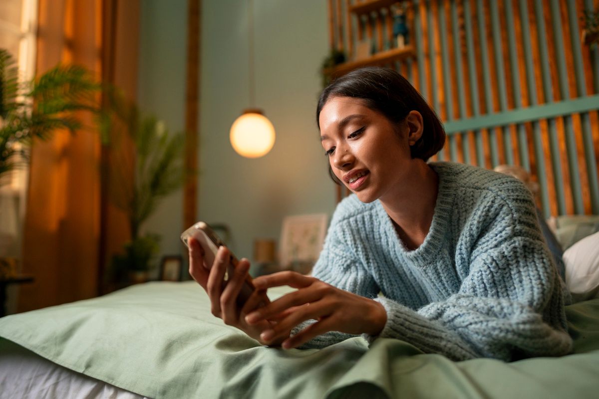iPhone, Storage iPhone Penuh? Coba 6 Trik Ini Biar Lega Lagi, Hapus atau offload aplikasi yang jarang dipakai, Hapus foto dan video lama, Kurangi penggunaan mode HDR, Bersihkan pesan dan media di aplikasi chat, Gunakan penyimpanan eksternal, Hapus cache dan data sistem, Lakukan hal serupa di browser lain