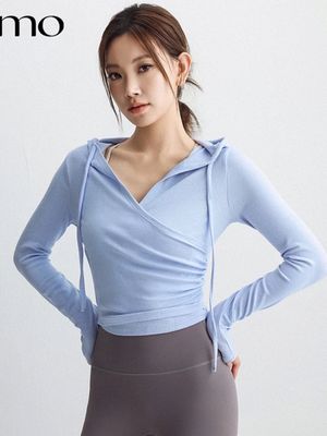 rekomendasi baju olahraga wanita, rekomendasi baju olahraga, baju olahraga wanita, baju olahraga wanita hijab, brand baju olahraga wanita, 5 Rekomendasi Baju Olahraga Wanita yang Nyaman, Harga di Bawah Rp 200.000, 1. Elikah.id, 2. Anmo Yoga, 3. Hia Everywear Rekomendasi Baju Olahraga Wanita yang Nyaman, Harga di Bawah Rp 200.000, 4. Lala Active Wear, 5. Retorm
