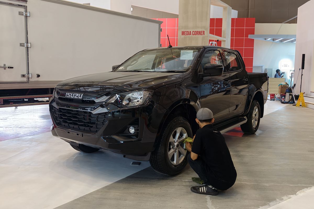 Isuzu, model baru, D-Max, Traga, Varian Baru Isuzu di GIICOMVEC 2026, Wajah Baru D-Max
