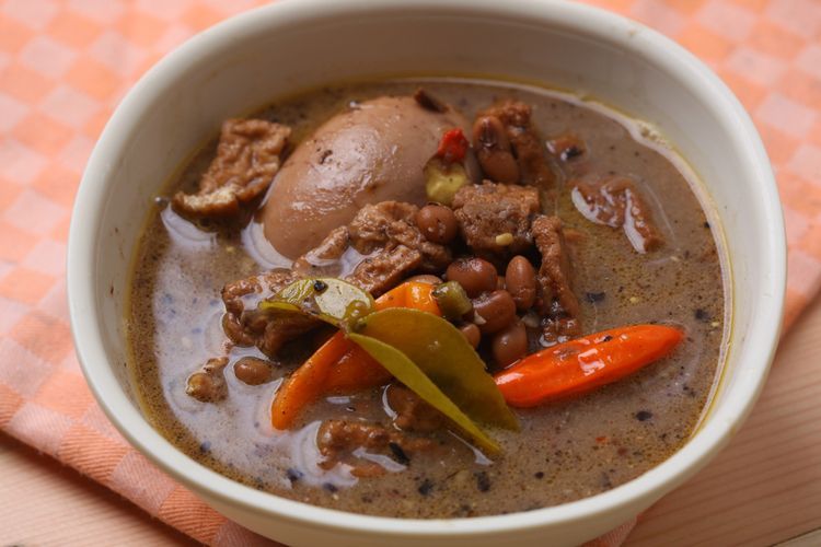 Kuliner, Magelang, Borobudur, 7 Rekomendasi Kuliner Legend Kaya Rempah Khas Magelang, 1. Mangut Beong, 2. Kupat tahu magelang, 3. Sop senerek, 4. Nasi Lesah, 5. Brongkos Magelang, 6. Sego godog, 7. Es tape ketan