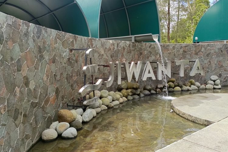 The Cave, Pemandian Air Hangat di Ciwidey, Ini Pesona Jiwanta Hot Spring, Hadirkan konsep ikonis The Cave, Khasiat belerang untuk kesehatan kulit, Jam buka dan rencana pengembangan Glamping, Harga tiket masuk Jiwanta Hot Spring