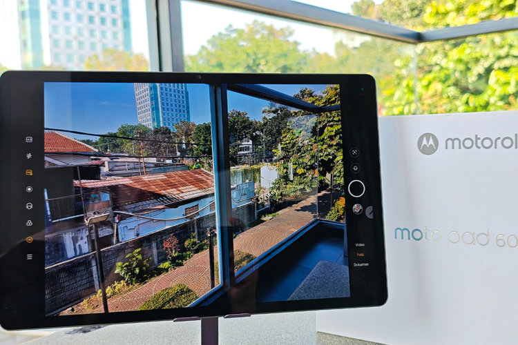 tablet, Motorola, hands on, Moto Pad 60 Pro, spesifikasi Moto Pad 60 Pro, fitur moto pad 60 pro, Hands-on Motorola Moto Pad 60 Pro: Tablet Serbaguna dengan Layar 3K dan Stylus Responsif, Desain kotak simpel, aksesori lengkap ada Stylus, Desain warna cantik, material aluminium, Port lengkap, ada JBL quad speaker , Layar lega, scrolling mulus, Kamera jernih, bisa scan dokumen, Stylus responsif, nyaman digenggam, Bisa konek lintas perangkat, Entertainment Space dan Productivity, Baterai awet, performa cepat, Kesimpulan
