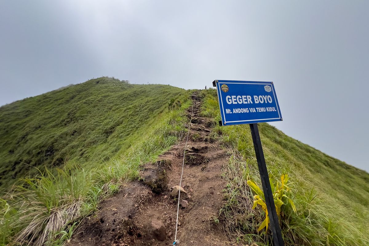 Gunung Andong via Temu Kidul, Harga Tiket Pendakian Gunung Andong via Temu Kidul, Jalur yang Sedang Naik Daun