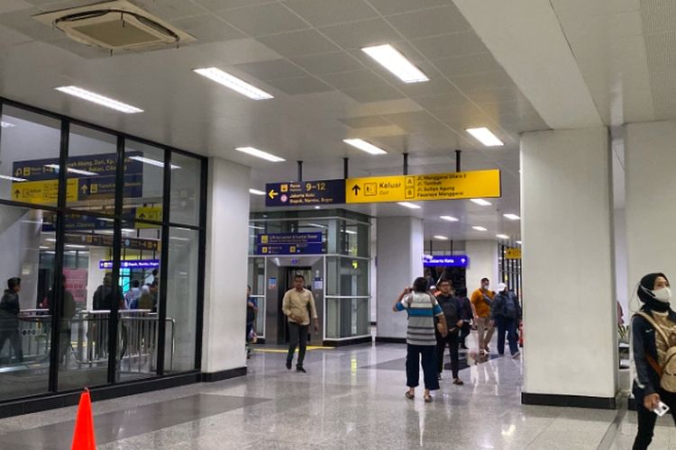 Jadwal krl manggarai bogor, jadwal krl manggarai bogor paling pagi, jadwal krl manggarai bogor berapa jam, jadwal krl manggarai bogor terbaru, jadwal krl manggarai bogor mei 2025, jadwal krl manggarai bogor pertama, Jadwal KRL Manggarai-Bogor Mei 2025, hingga 00.15 WIB