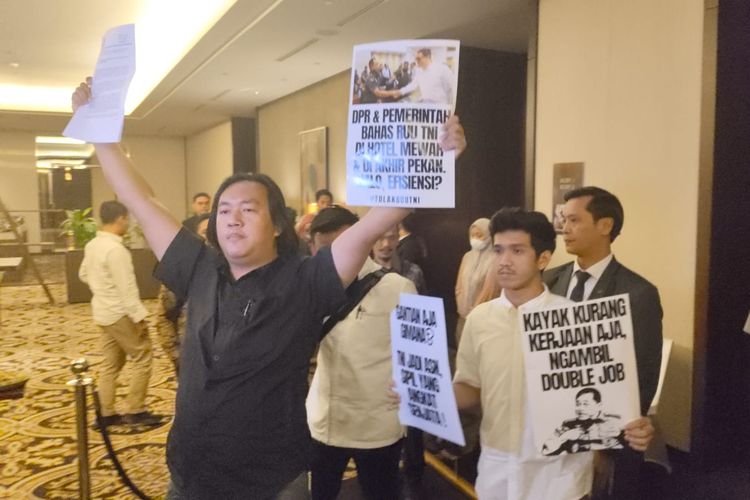 Andrie Yunus, Jakarta, KontraS, aktivis, Sosok Andrie Yunus, Aktivis yang Disiram Air Keras, Pernah Geruduk Rapat RUU TNI di Hotel