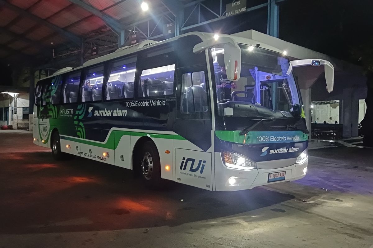 Bus listrik, PO Sumber Alam, transportasi ramah lingkungan, uji coba bus listrik, Cerita Pengemudi PO Sumber Alam Tes Bus Listrik Bekasi=Yogyakarta