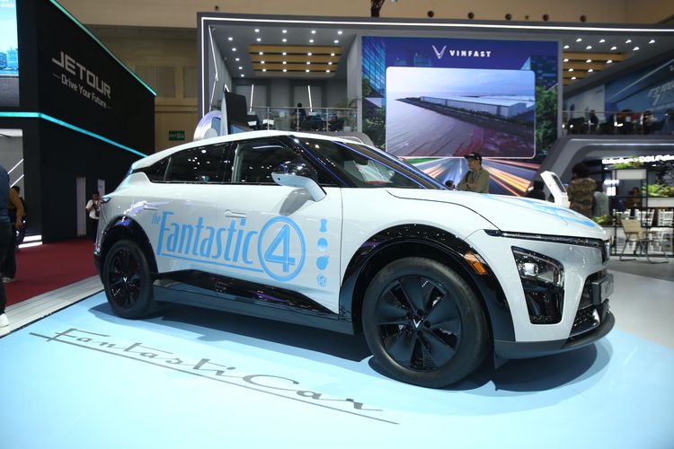 VinFast Indonesia, VF7 Fantastic 4 Edition, GIIAS 2025, VF6 Lilo & Stitch Edition, Ada Vinfast VF7 Fantastic 4 Edition di GIIAS 2025