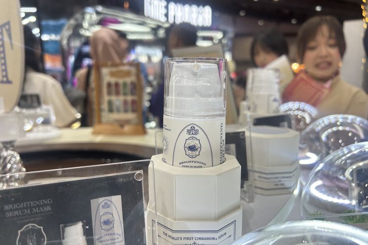 Kayu manis, Jakarta X Beauty, anti inflamasi, kayu manis, jxb 2025, skincare berbahan kayu manis, seung tae skincare, manfaat skincare berbahan kayu manis, Manfaat Serum dengan Kandungan Kayu Manis, Termasuk sebagai Anti-Inflamasi, Kayu manis membantu bahan skincare bekerja lebih maksimal, Anti-inflamasi dan cocok untuk semua jenis kulit, Diformulasikan khusus untuk iklim tropis Indonesia, Skincare multifungsi untuk menjawab kebutuhan kulit masyarakat Indonesia